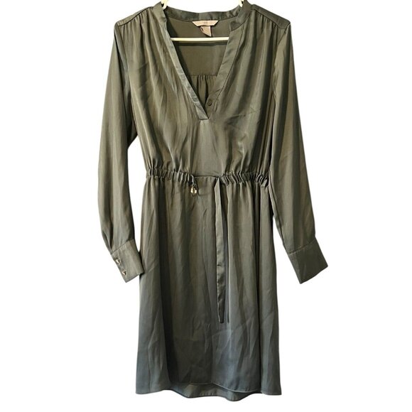 HM Dress Women’s Size Small Sage Green Short V Neck Elastic Waist Silky Feel - Picture 1 of 16